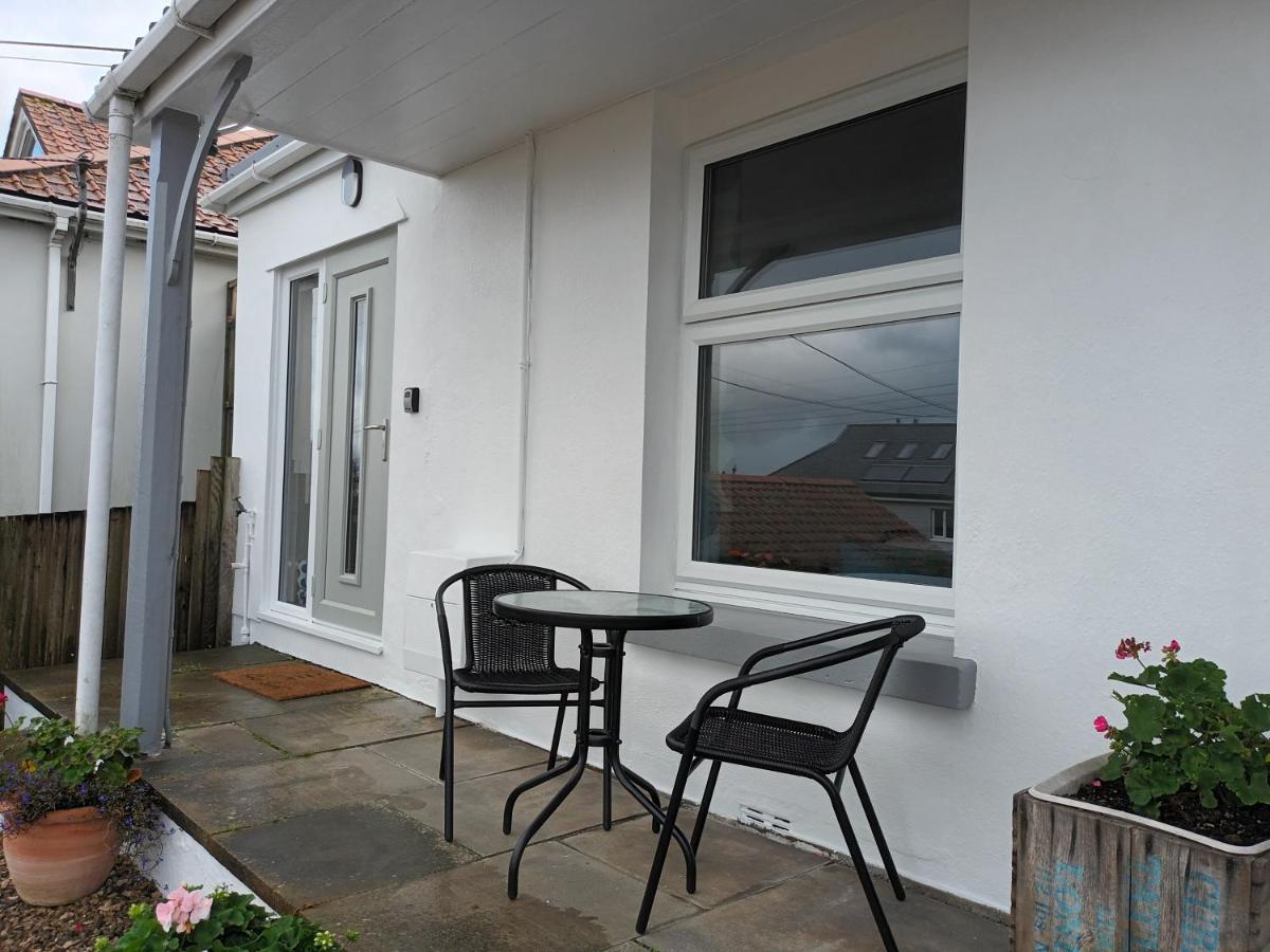 Contemporary One Bed Studio. Sea Views And Parking Westward Ho!  Εξωτερικό φωτογραφία